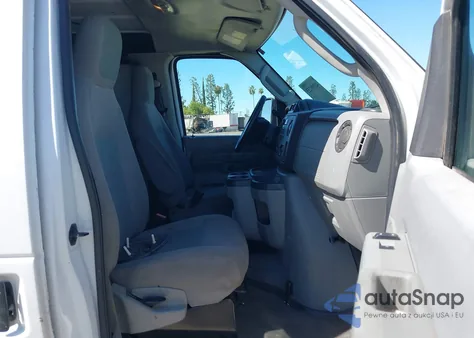 2013 Ford E-150 Commercial z USA, uszkodzony, nr VIN 1FTNE1EW2DDA61844